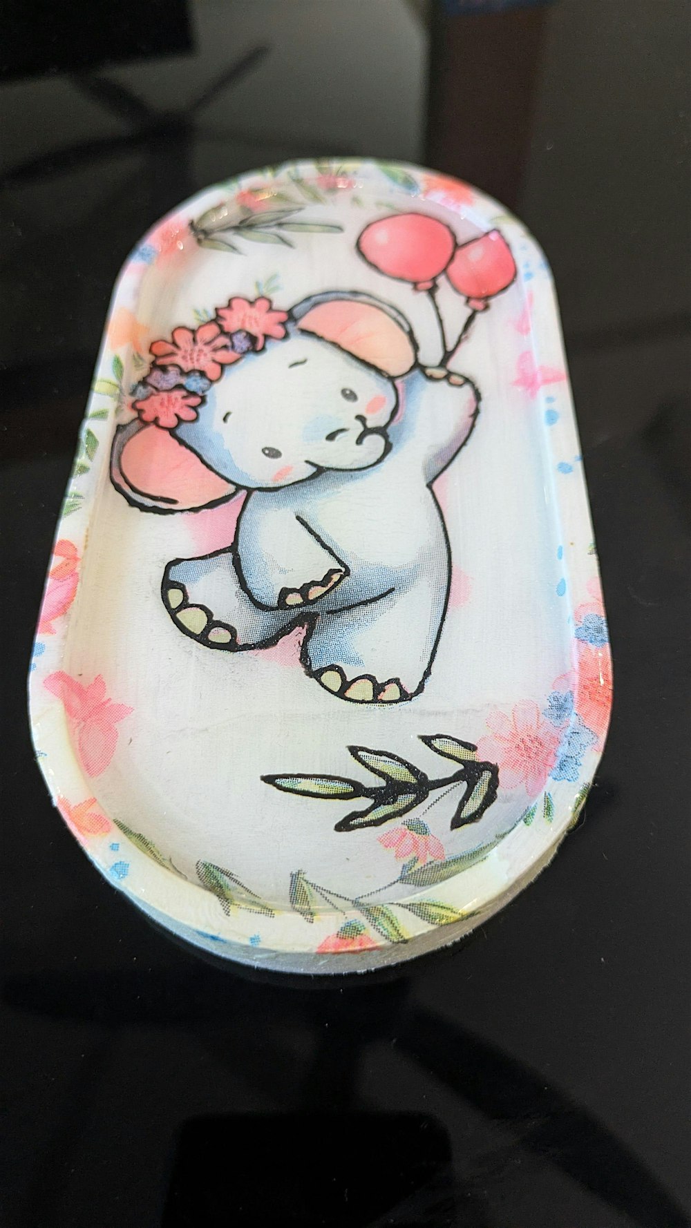 Trinket tray + Decoupage + highlights + Resin