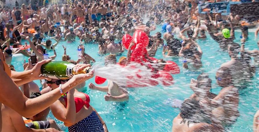 Live Shows @ Moxy Pool Party