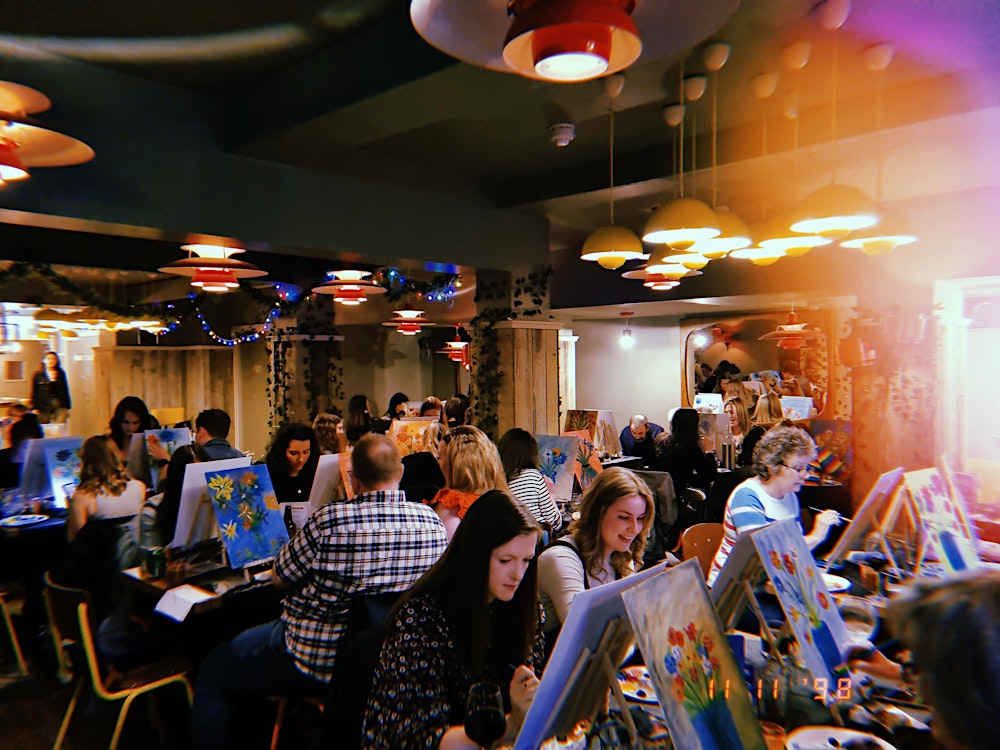 Boozy Brushes, Drag Upbeat Indie Harvest Moon Paint Party! Glasgow