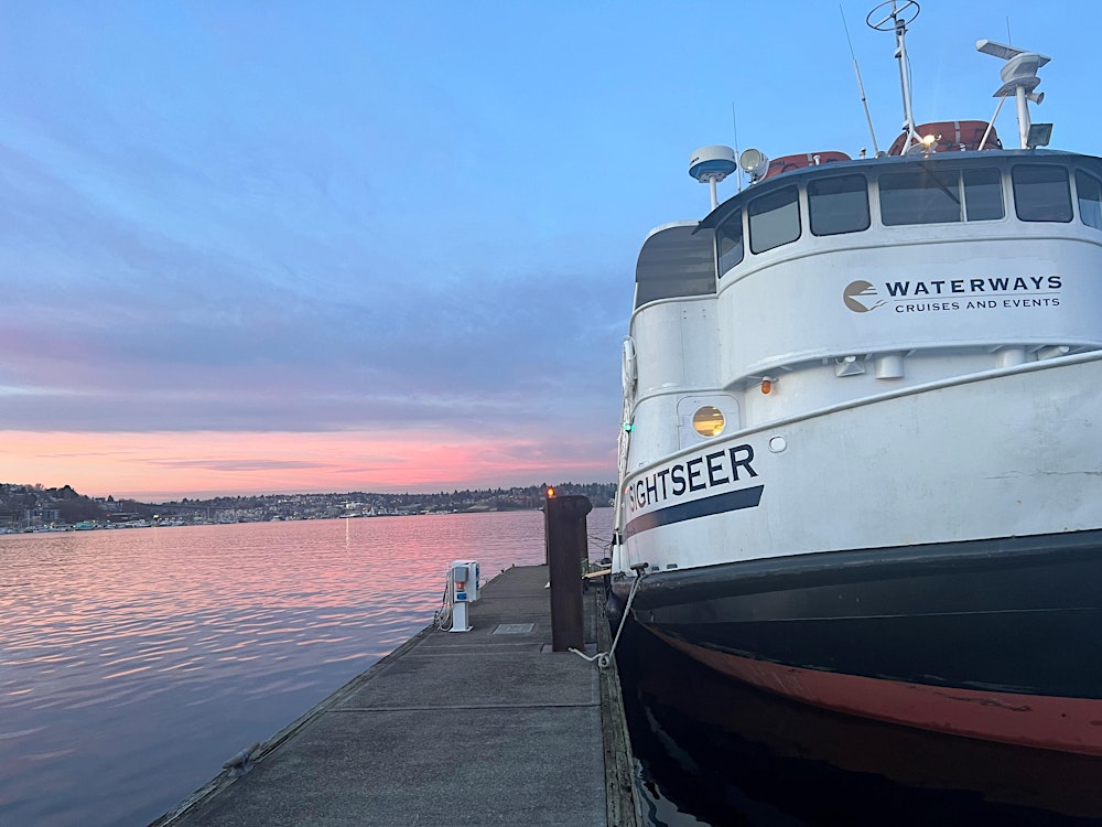 Sip & Sunset – Valentine’s Wine and Sights Cruise