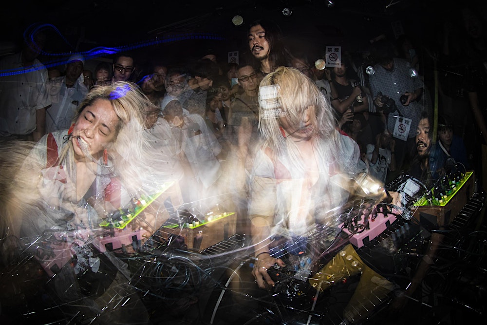 Evicshen at Linger Longer Lounge