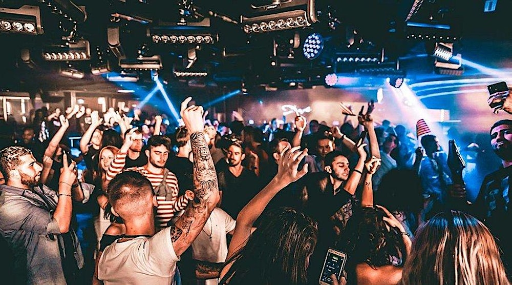 MAKENA Welcome Summer  in Paris