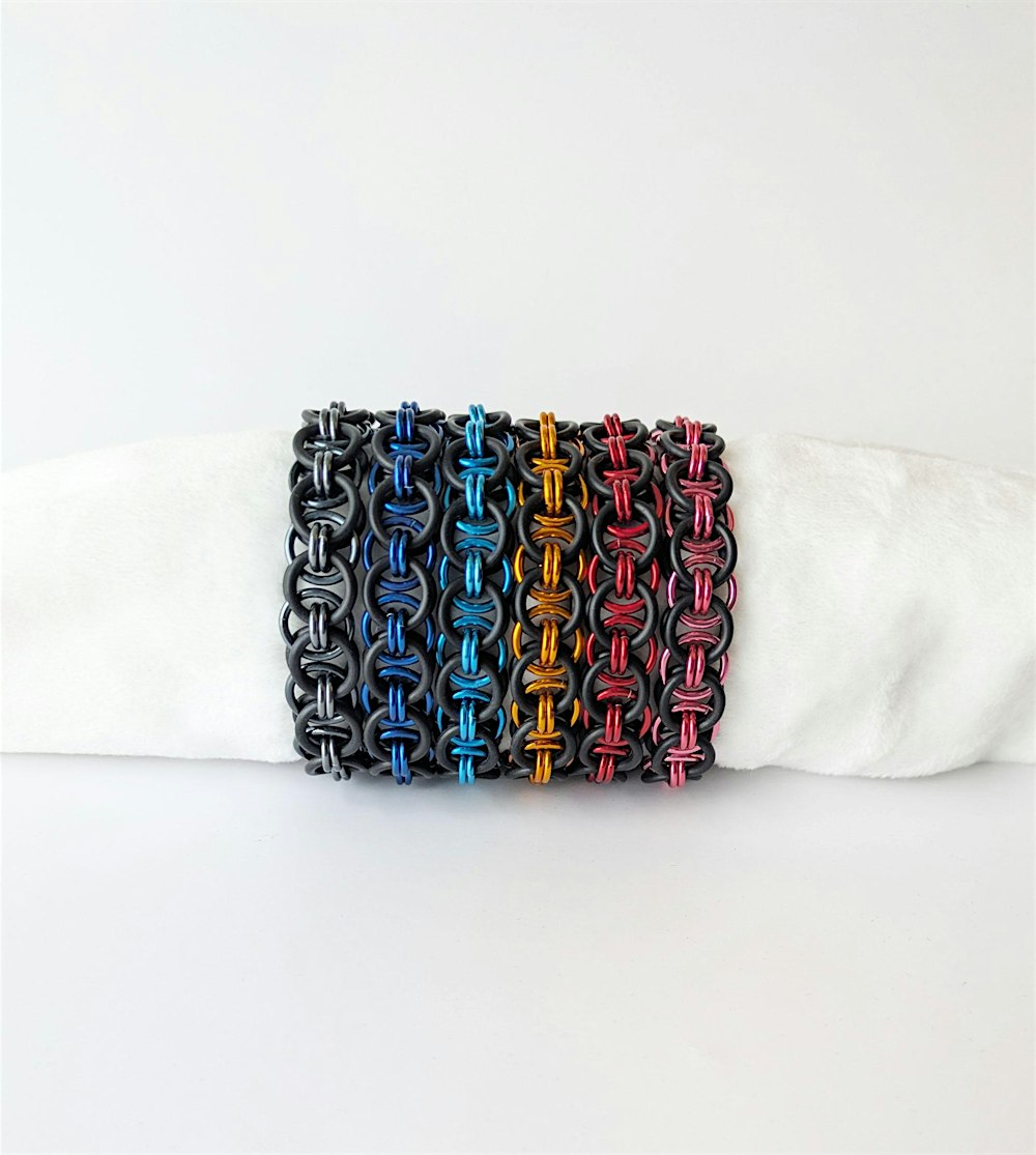Stretchy Chainmail Bracelet Workshop