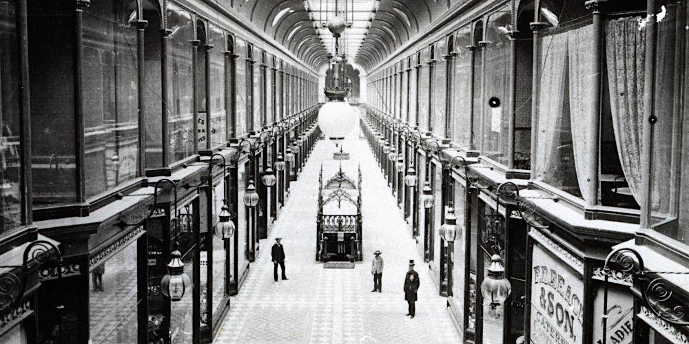 Walking Tour: Hidden Stories, Small Details