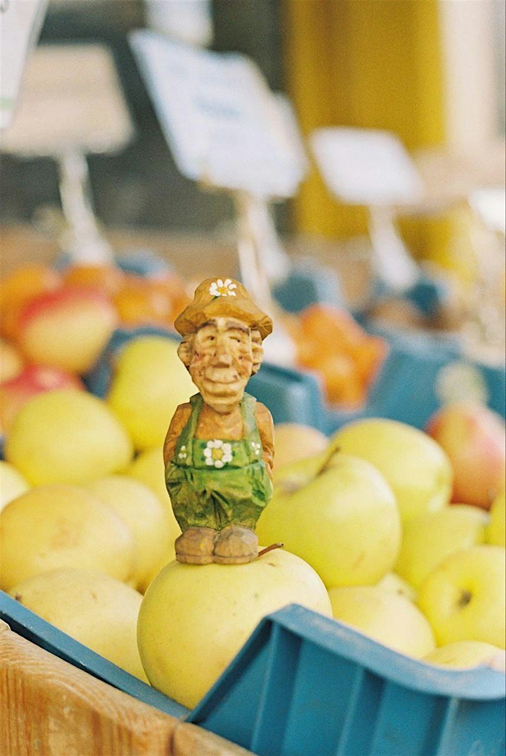 Carve a little Farmer on Labour Day (Improver level)