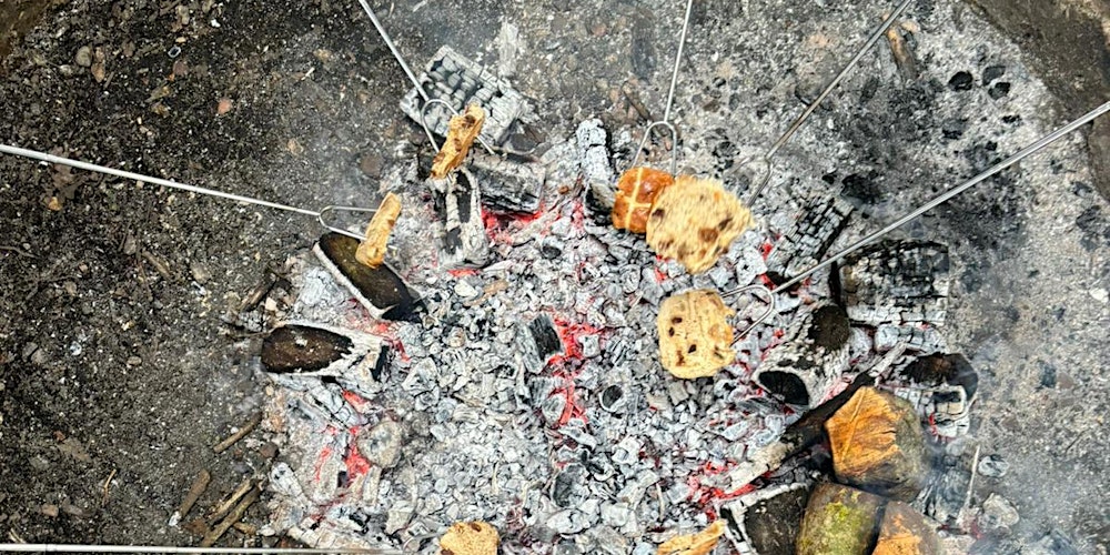 Toasted Hot Cross Buns &  Den building at Kingsbury Waterpark
