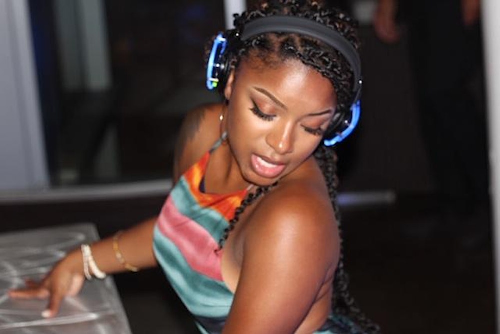 WHINE DOWN & COME CLOSER | "CHICAGO AFRO-CARIBBEAN SILENT PARTY"