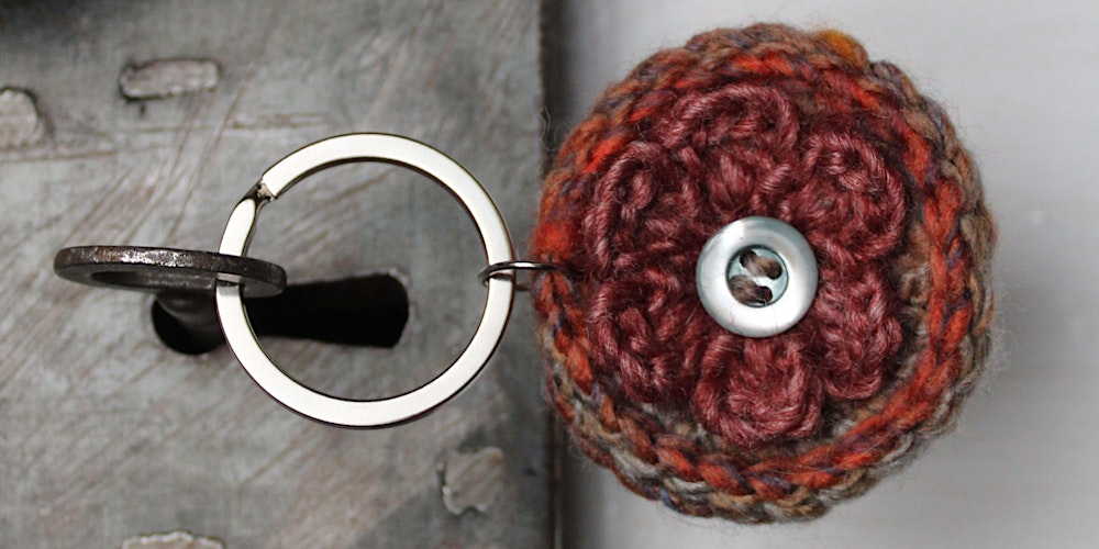 Absolute Beginner Crochet-along | Daisy Keyring