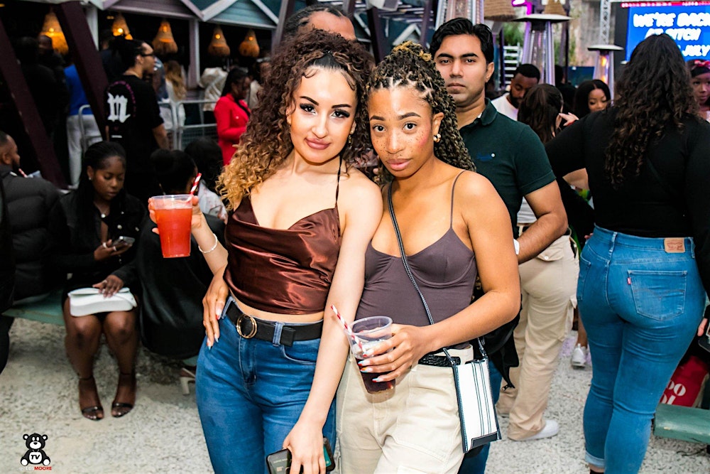 RNB & SLOW JAMS ROOFTOP DAY PARTY at HOTEL CHANTELLE