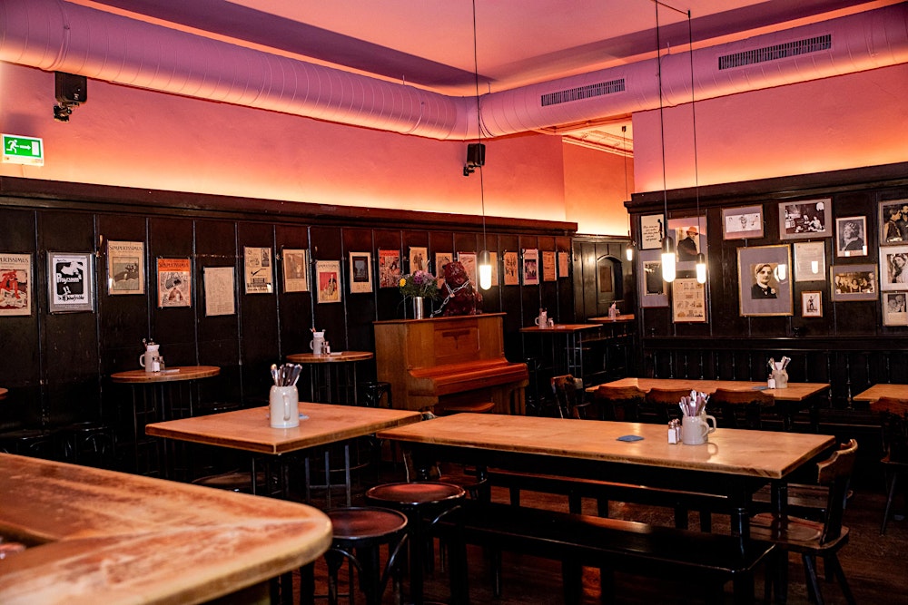 Alter Simpl Pubquiz mit Lea