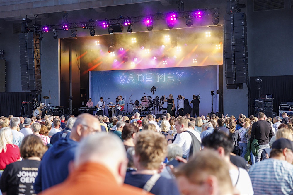 VADE MEY - ZURÜCK IN DIE ZUKUNFT