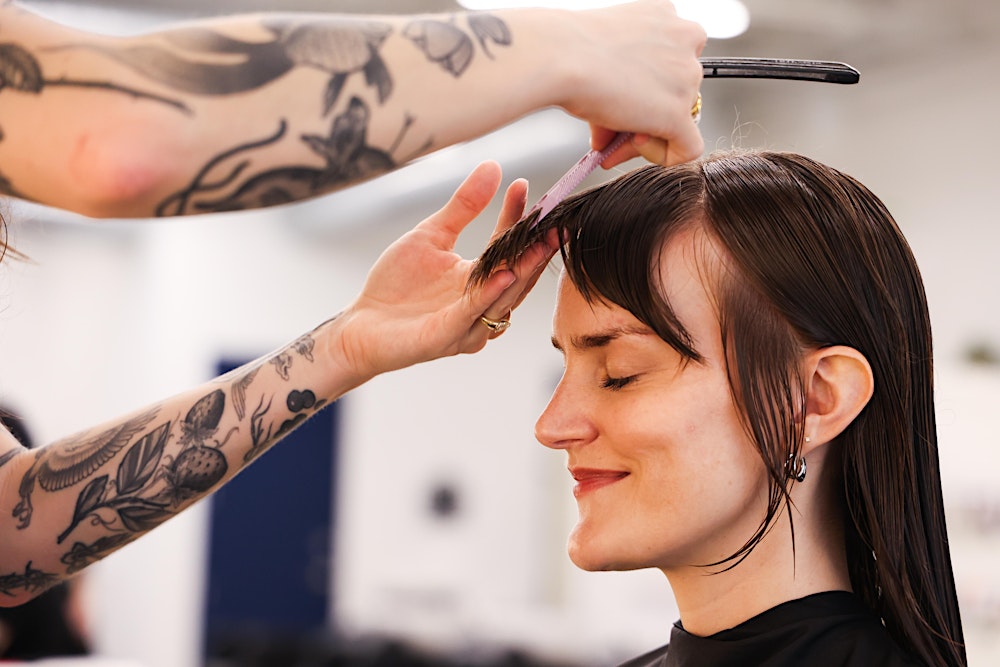 Razor cutting shags + face framing layers