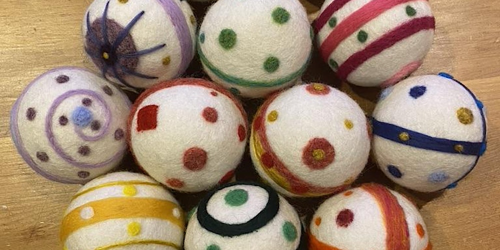 Needle Felted Xmas Baubles  (make 2)