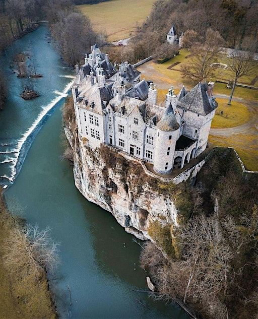 Two day hiking adventure with a hotel in the Ardennes! 15km + 13km