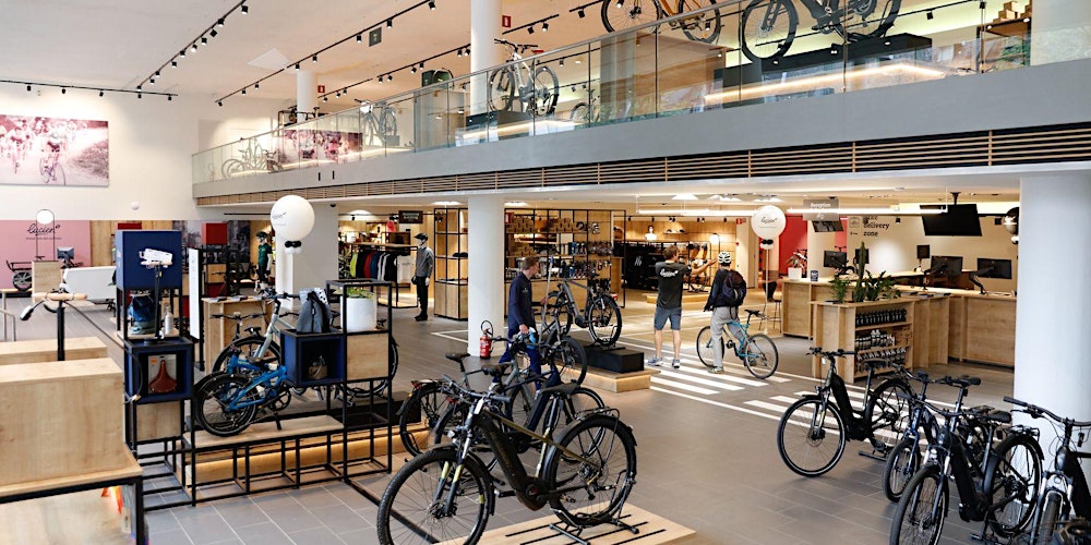 Roadshow Dealers: Lucien Ixelles (NL/FR)