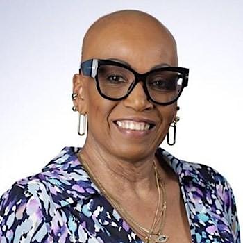 Geisha La Rosa Negra Travel